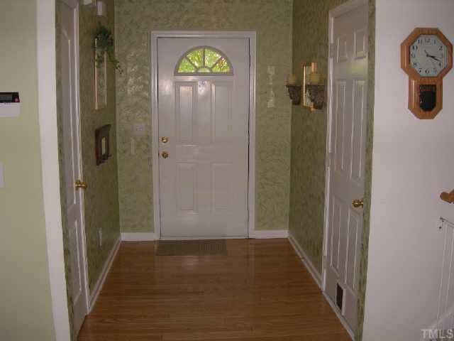 414 Grassy Point Road Apex, NC 27502 - Photo 7 of 12 Gallery Image 7