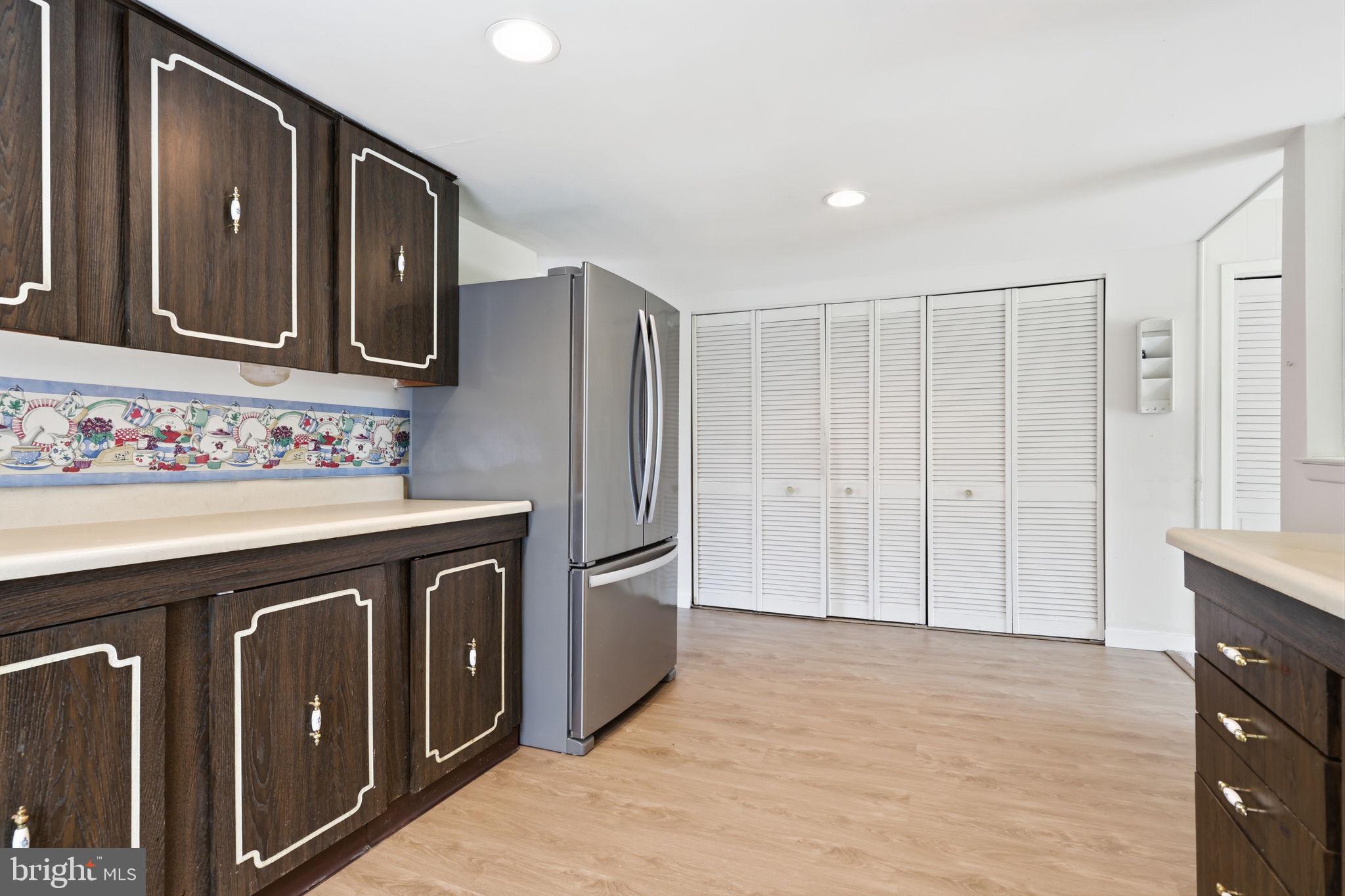 9925 Wingtip Road Philadelphia, PA 19115 - Photo 9 of 23 Gallery Image 9