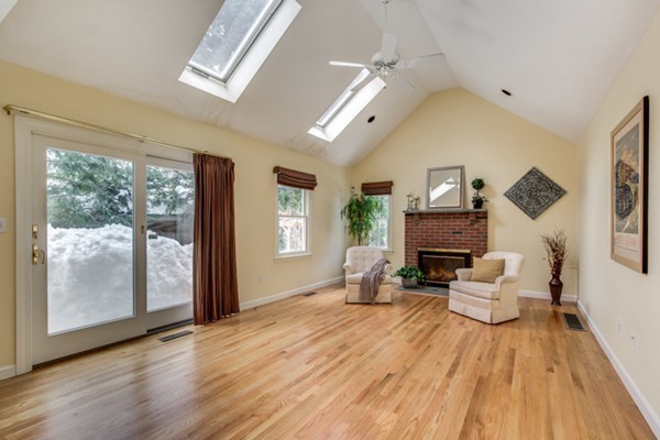 4 Hunt Road Lexington, MA 02421 - Photo 11 of 28