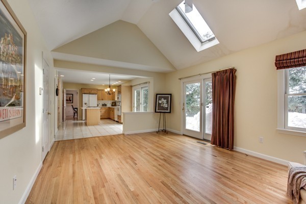 4 Hunt Road Lexington, MA 02421 - Photo 12 of 28