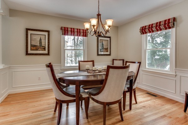 4 Hunt Road Lexington, MA 02421 - Photo 10 of 28