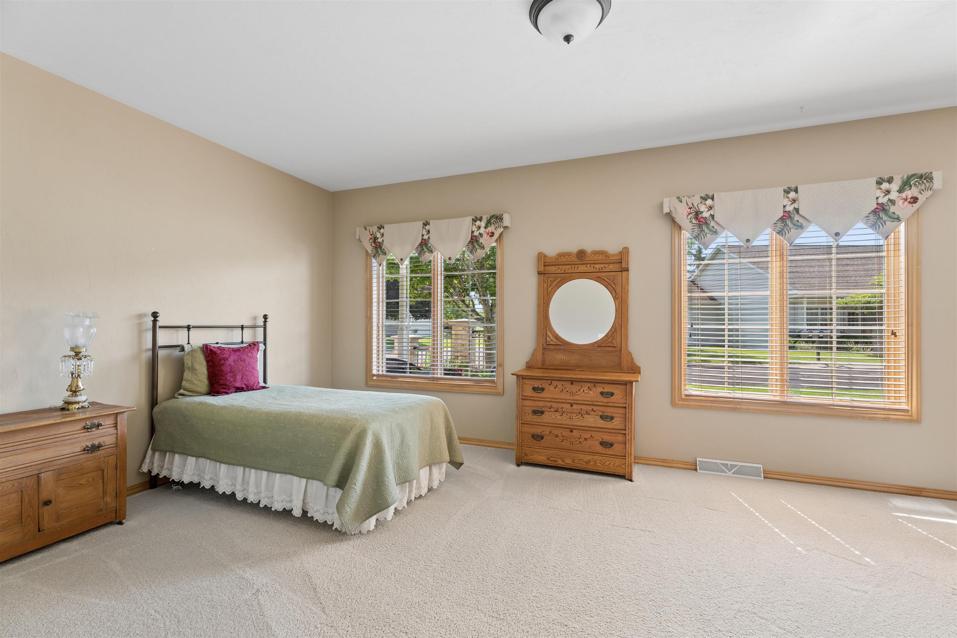 3831 North Wayside Lane Appleton, WI 54913 - Photo 18 of 28