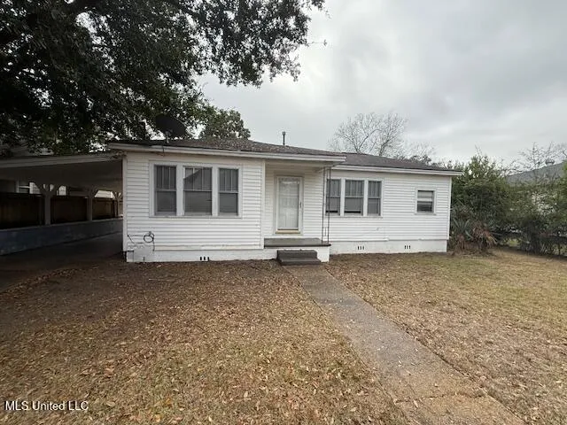 $1,100 | 1613 Vine Street, Biloxi, MS 39531
