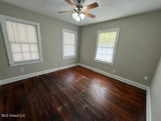 $1,100 | 1613 Vine Street, Biloxi, MS 39531