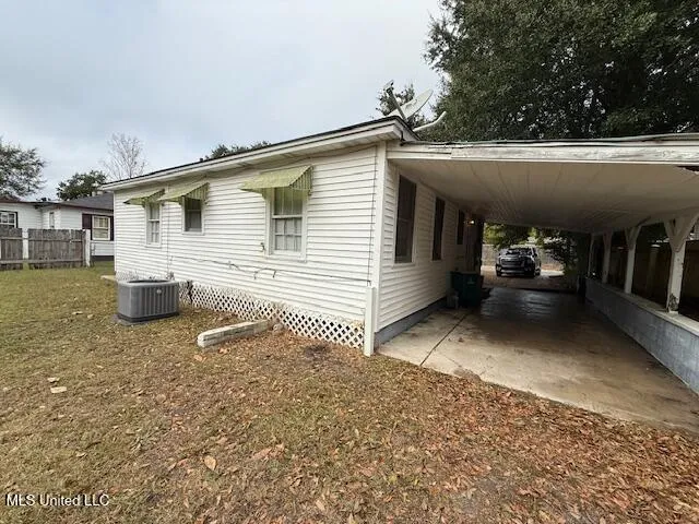 $1,100 | 1613 Vine Street, Biloxi, MS 39531