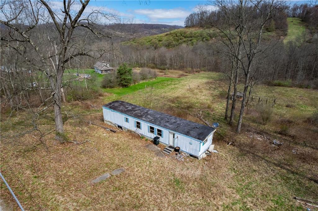 323-325 East Lancaster Road Harmony, PA 16037 - Photo 13 of 18 Gallery Image 13