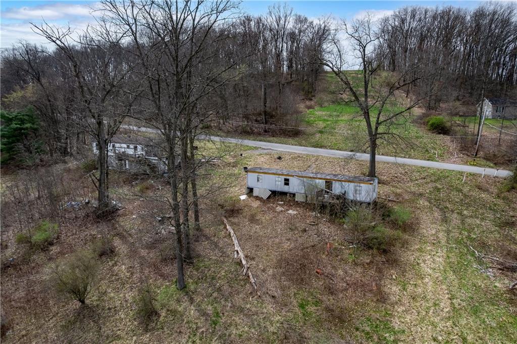 323-325 East Lancaster Road Harmony, PA 16037 - Photo 16 of 18 Gallery Image 16