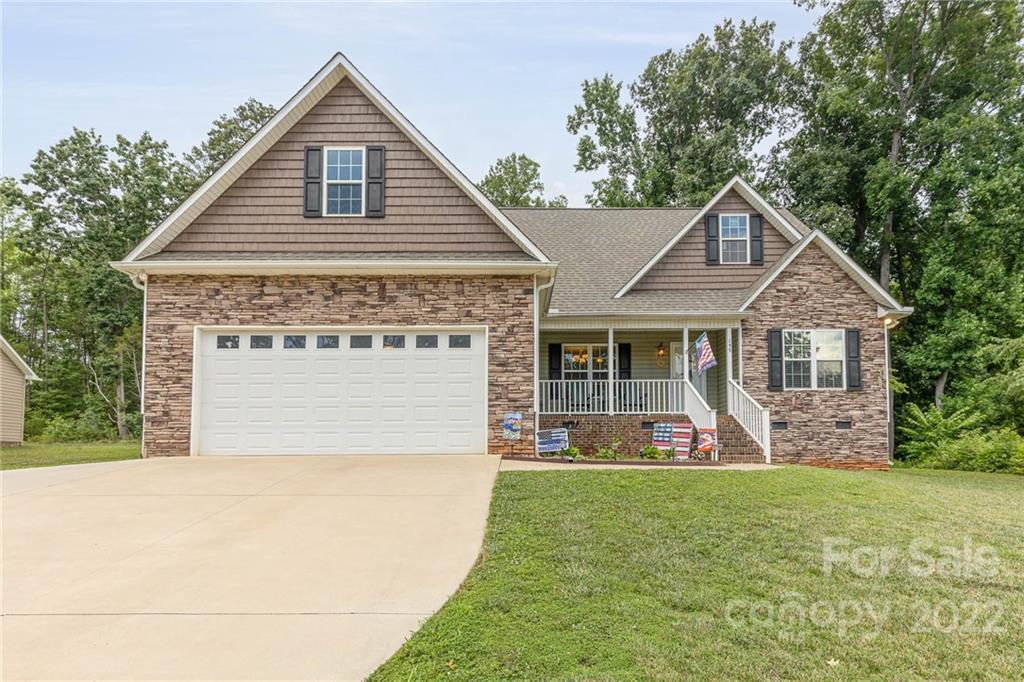 155 Rose Brier Lane. Salisbury, NC 28146 - Photo 1 of 32 a front view of a house with patio