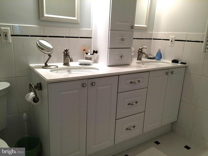 1506 Jeffers Road Baltimore, MD 21204 - Photo 18 of 23 Bath