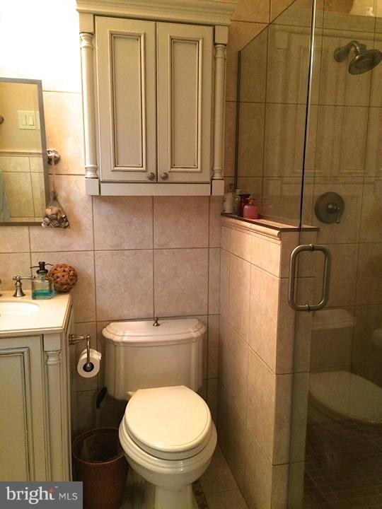 1506 Jeffers Road Baltimore, MD 21204 - Photo 20 of 23 Bath