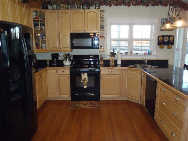 351 Dye Road Bell Buckle, TN 37020 - Photo 3 of 13 Big Kitchen with lots of Counter Storage