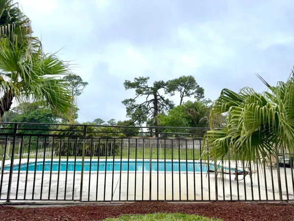 $2,000 | 4205 South 57th Avenue, Unit G, Greenacres, FL 33463