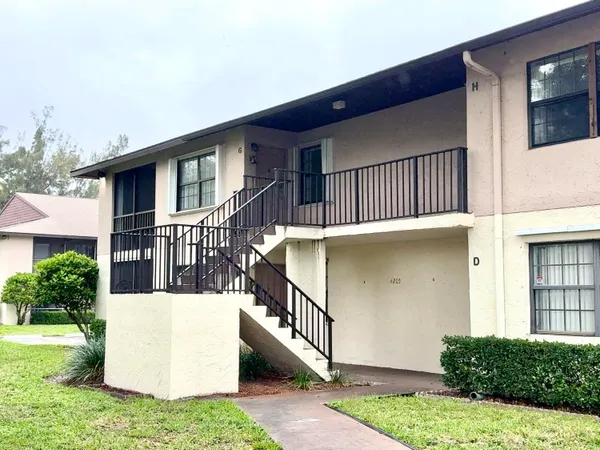 $2,000 | 4205 South 57th Avenue, Unit G, Greenacres, FL 33463