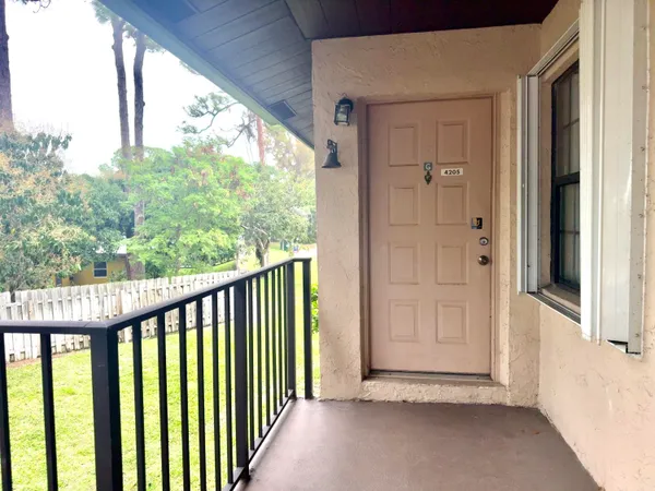 $2,000 | 4205 South 57th Avenue, Unit G, Greenacres, FL 33463