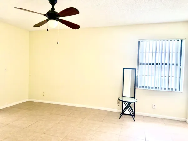 $2,000 | 4205 South 57th Avenue, Unit G, Greenacres, FL 33463