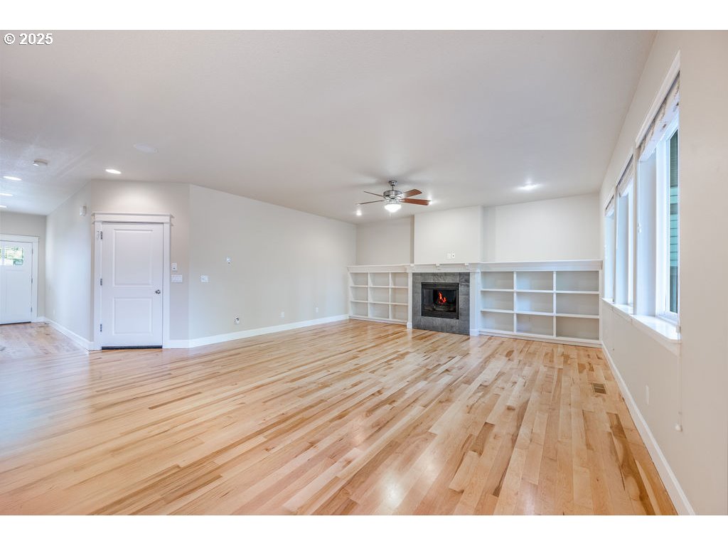 1349 Southeast 194th Place Camas, WA 98607 - Photo 3 of 33
