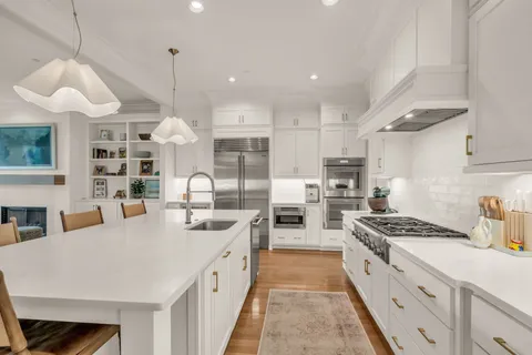 $2,449,995 | 3608A West End Avenue, Nashville, TN 37205