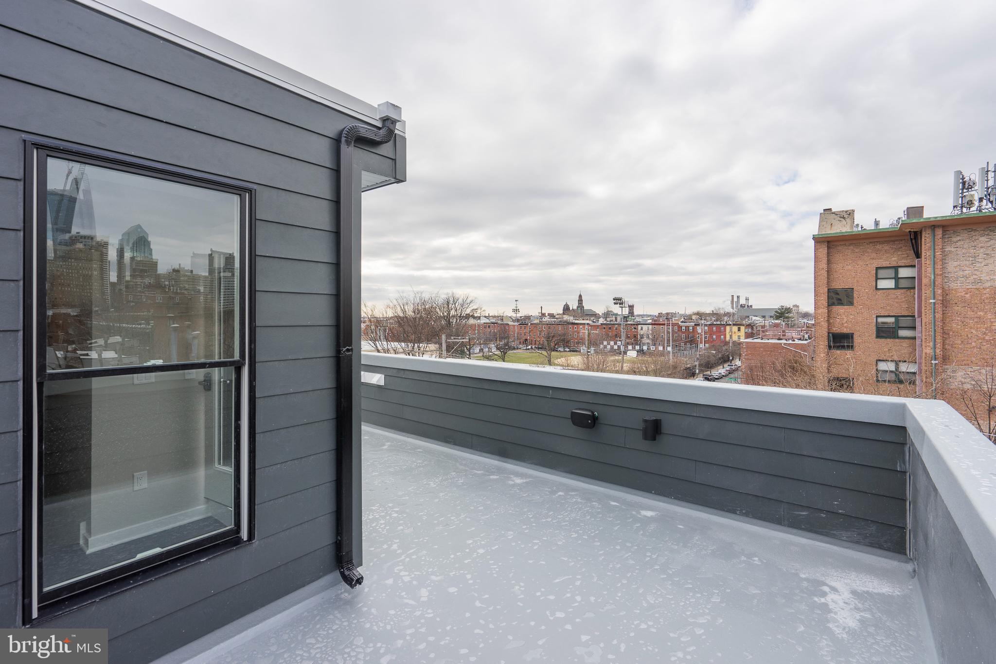 1641 Fitzwater Street, Unit B Philadelphia, PA 19146 - Photo 34 of 36