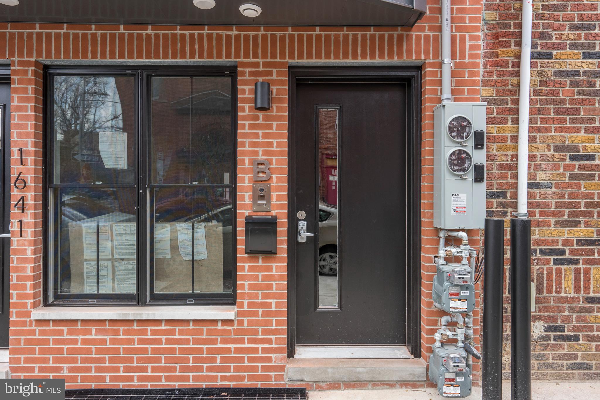 1641 Fitzwater Street, Unit B Philadelphia, PA 19146 - Photo 35 of 36