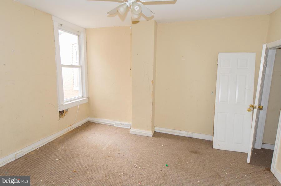 619 Appleton Street Baltimore, MD 21217 - Photo 11 of 17 Bedroom