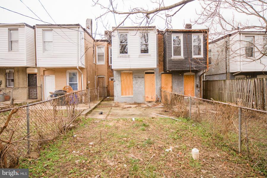 619 Appleton Street Baltimore, MD 21217 - Photo 14 of 17 Exterior (Rear)