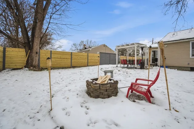 $265,000 | 72 West Bay Path Terrace, Springfield, MA 01109