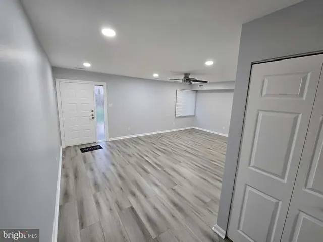 a view of empty room