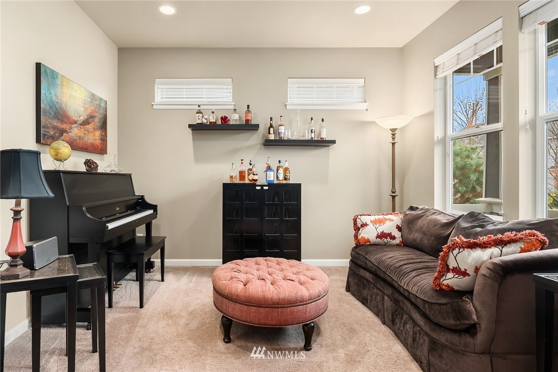 13722 174th Avenue Southeast Renton, WA 98059 - Photo 6 of 31