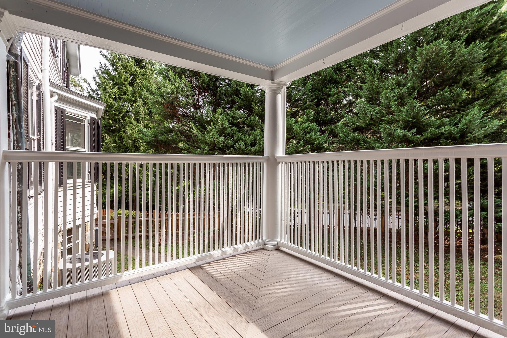 509 Woodlawn Road Baltimore, MD 21210 - Photo 9 of 76 Stunning Porch View