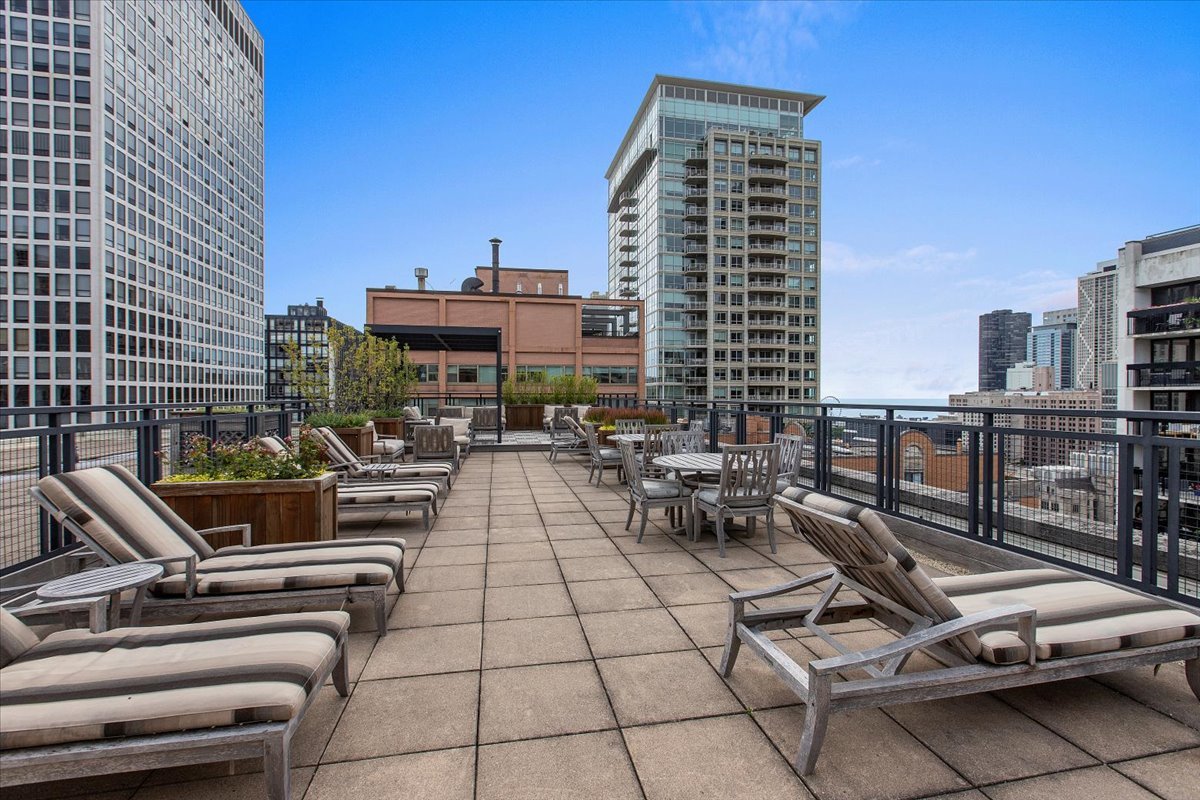 850 North Dewitt Place, Unit 7F Chicago, IL 60611 - Photo 13 of 13