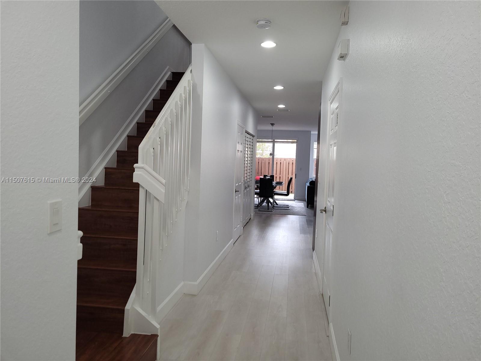 293 Las Brisas Circle Sunrise, FL 33326 - Photo 4 of 69