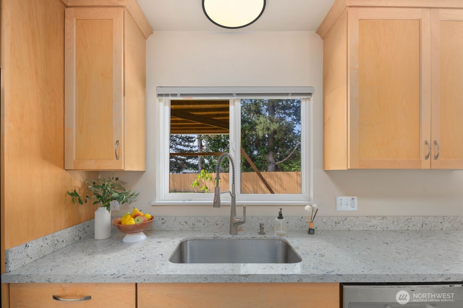 16715 116th Place Southeast Renton, WA 98058 - Photo 11 of 37 Gallery Image 11