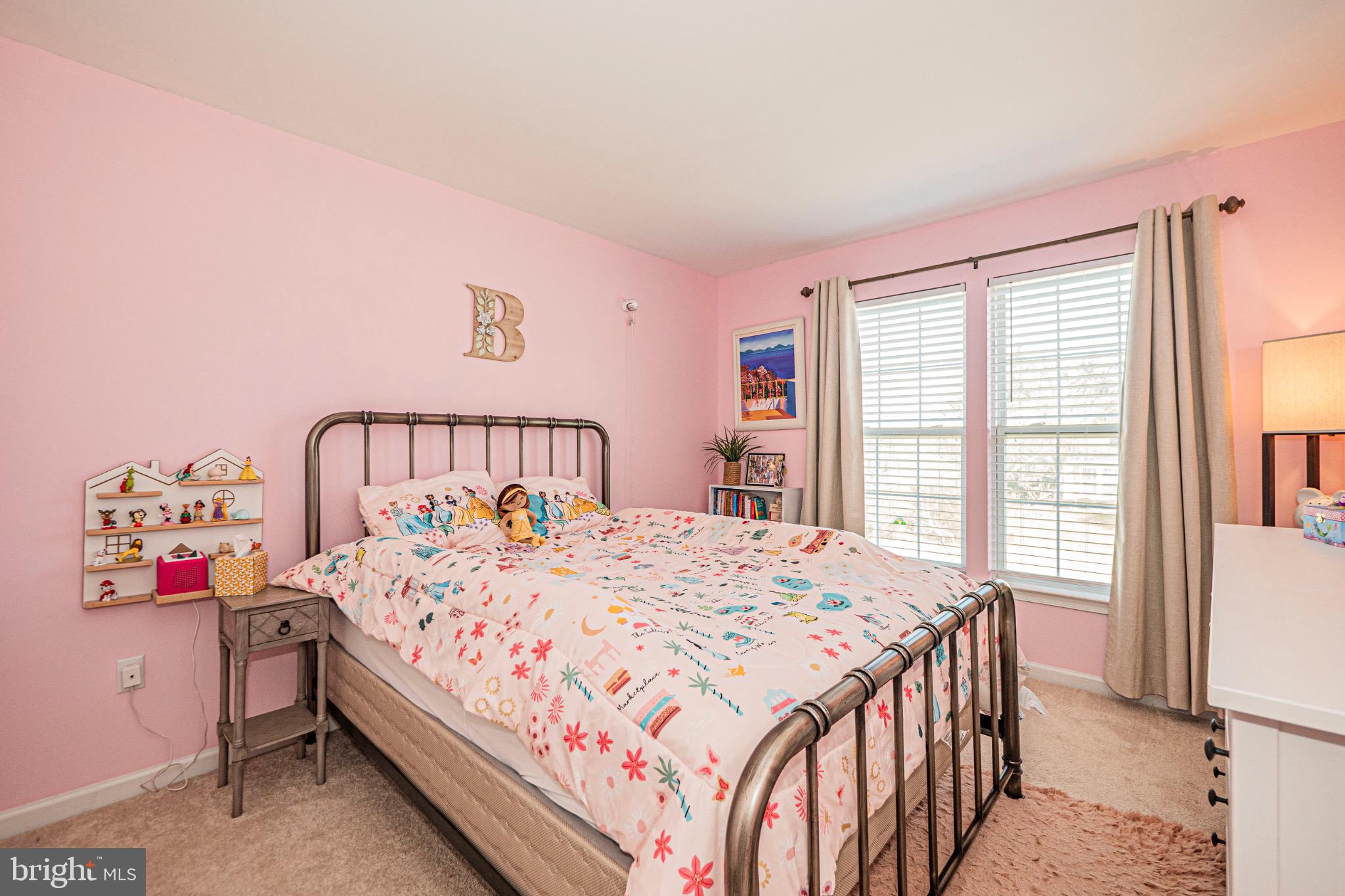 405 McClellan Drive Frederick, MD 21702 - Photo 27 of 39 a bedroom with a bed and a window
