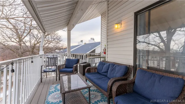 $250,000 | 1121 Passover Road, Unit I8, Osage Beach, MO 65065