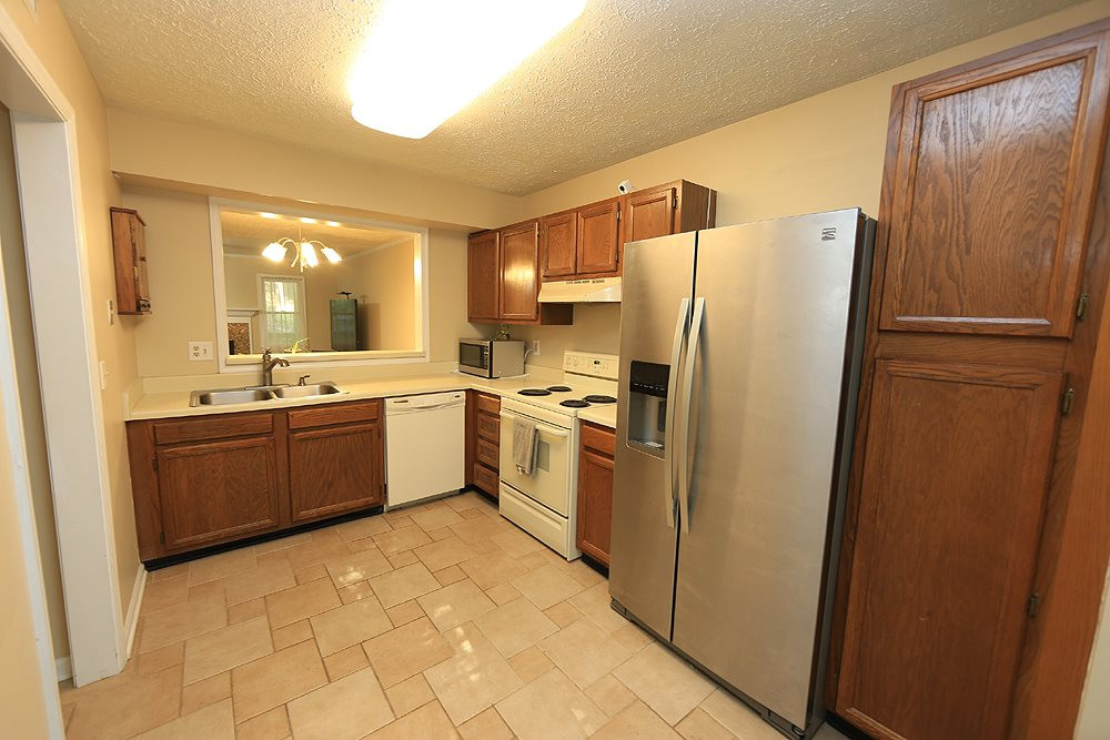 304 Oak Hollow Court, Unit 304 Raleigh, NC 27613 - Photo 2 of 13 Photo 2