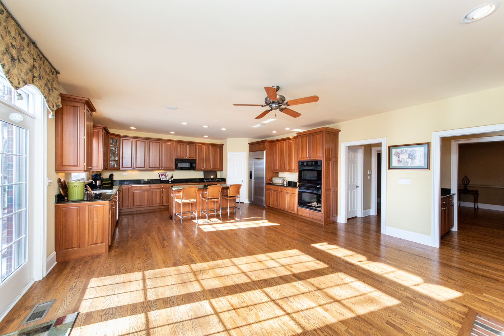 925 Clarion Court Inverness, IL 60010 - Photo 14 of 72