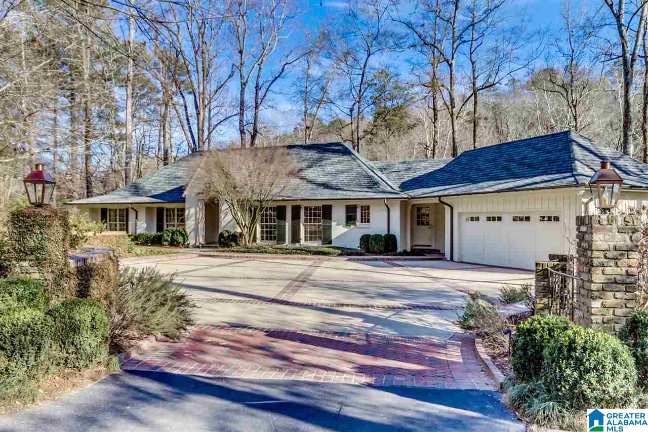 23 Pine Ridge Lane Birmingham, AL 35213 - Photo 2 of 50