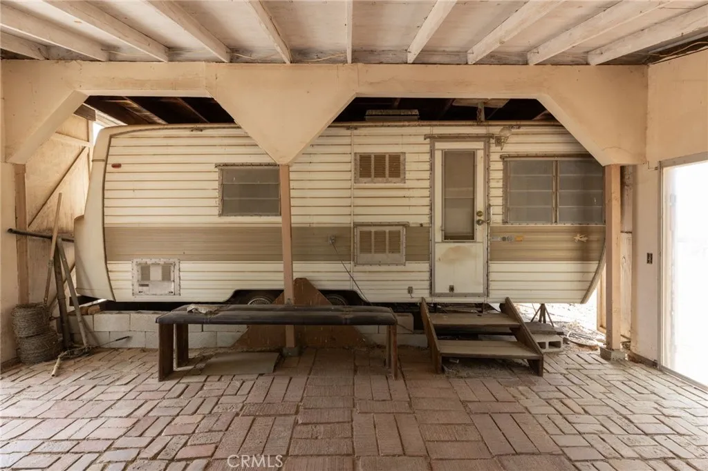 21639 Ellis Perris, CA 92570 - Photo 15 of 40 Interior of structure