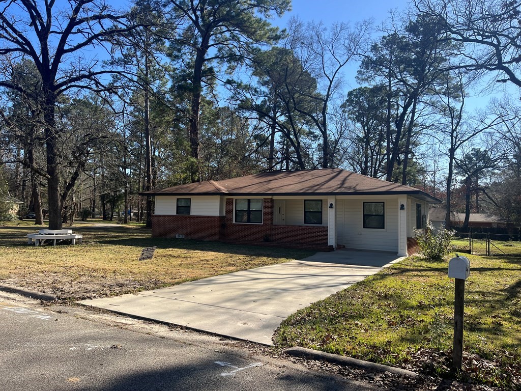 414 Ridgecrest Street Lufkin, TX 75901 - Photo 3 of 22