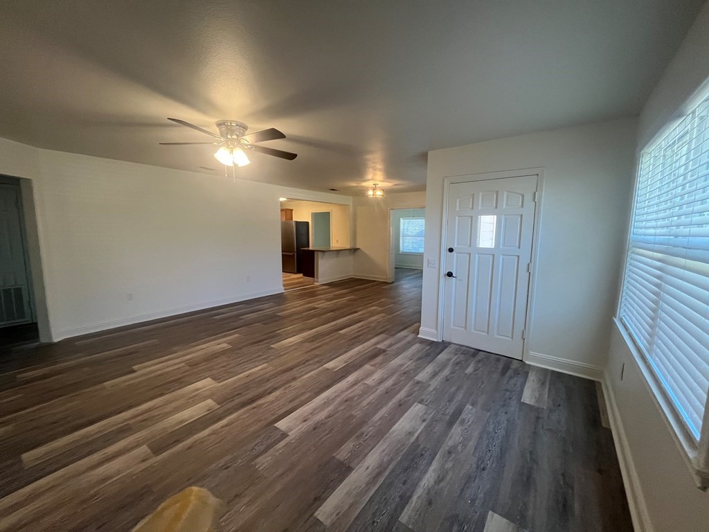 414 Ridgecrest Street Lufkin, TX 75901 - Photo 8 of 22