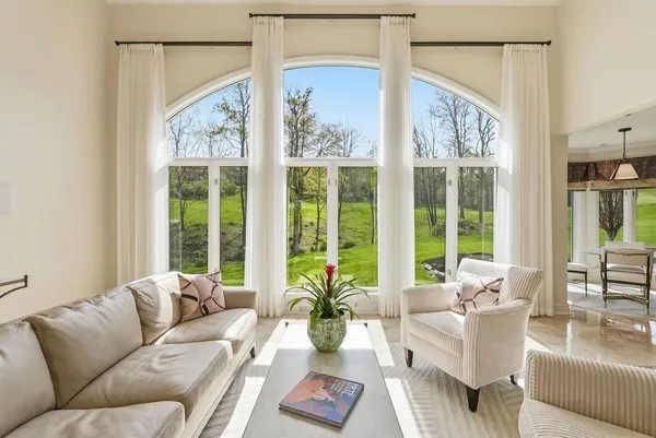 $2,250,000 | 2001 Old Orchard Place, Gibsonia, PA 15044