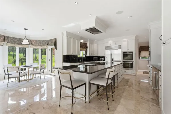 $2,250,000 | 2001 Old Orchard Place, Gibsonia, PA 15044