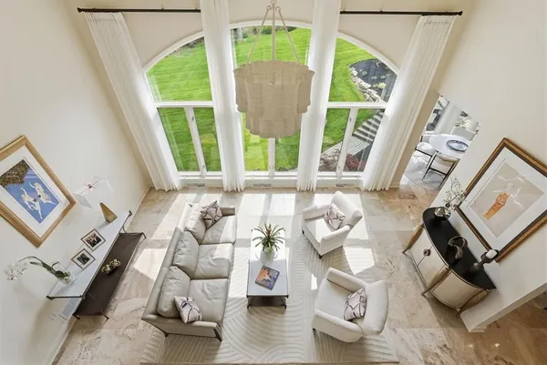 $2,250,000 | 2001 Old Orchard Place, Gibsonia, PA 15044