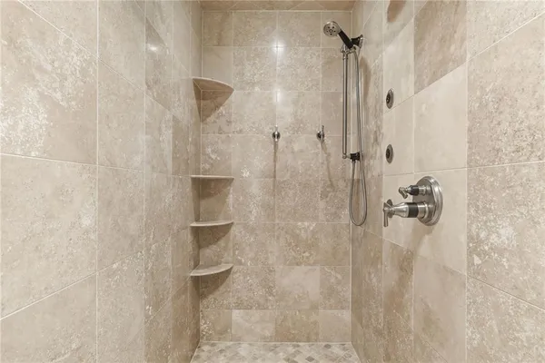 $2,250,000 | 2001 Old Orchard Place, Gibsonia, PA 15044
