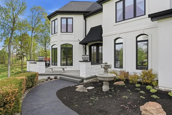 $2,250,000 | 2001 Old Orchard Place, Gibsonia, PA 15044