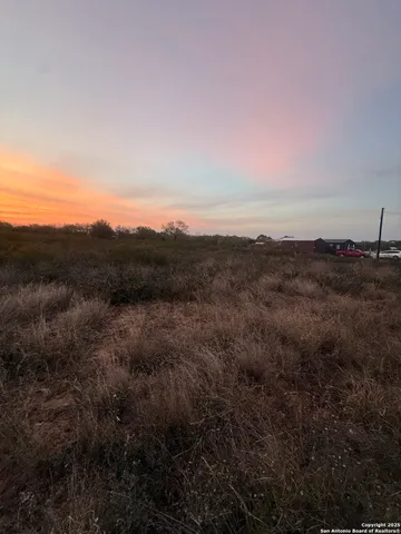 $59,500 | 174 County Roads 2667, Devine, TX 78016