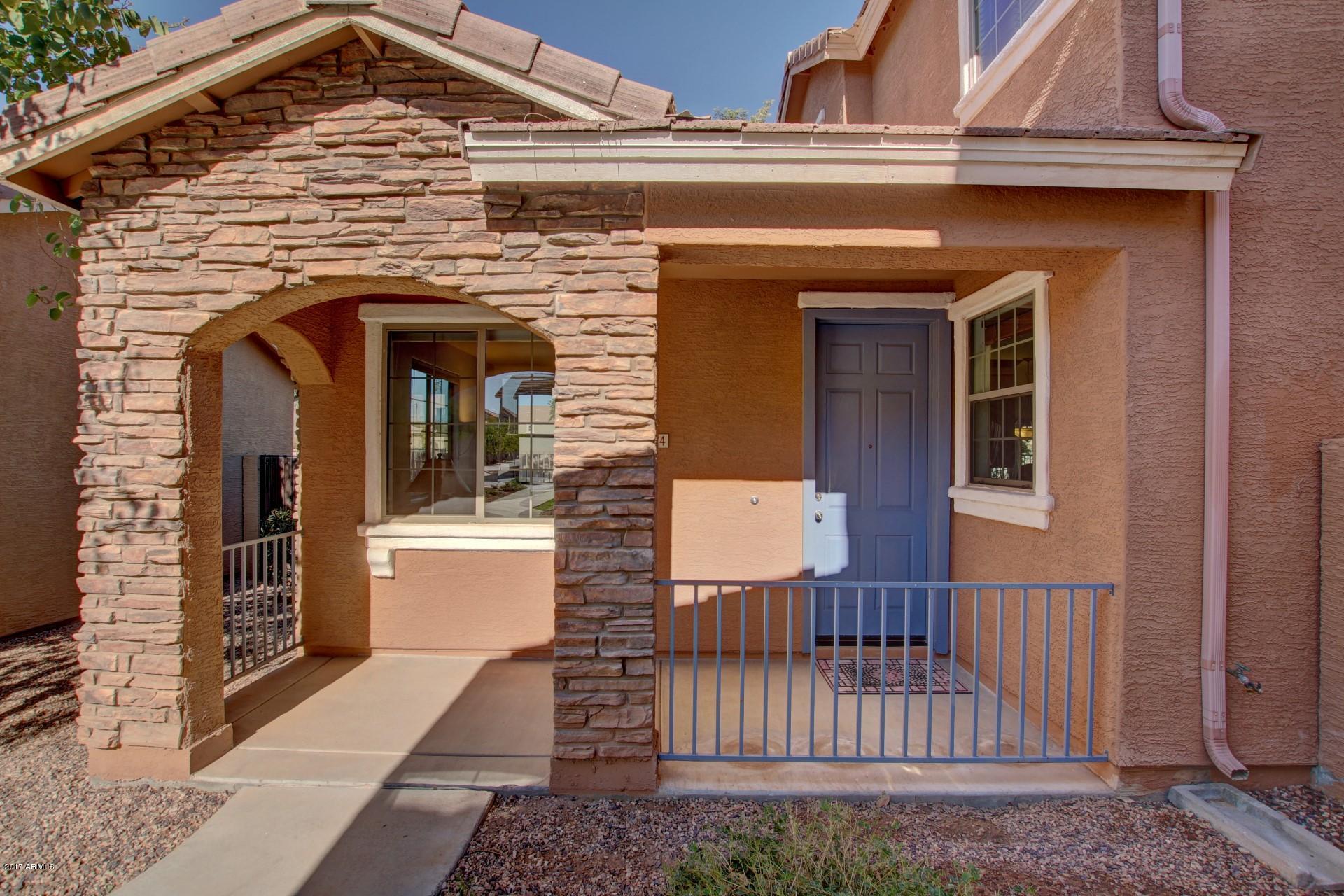 1674 East Joseph Way Gilbert, AZ 85295 - Photo 2 of 37 Joseph Way - 1674 (2)