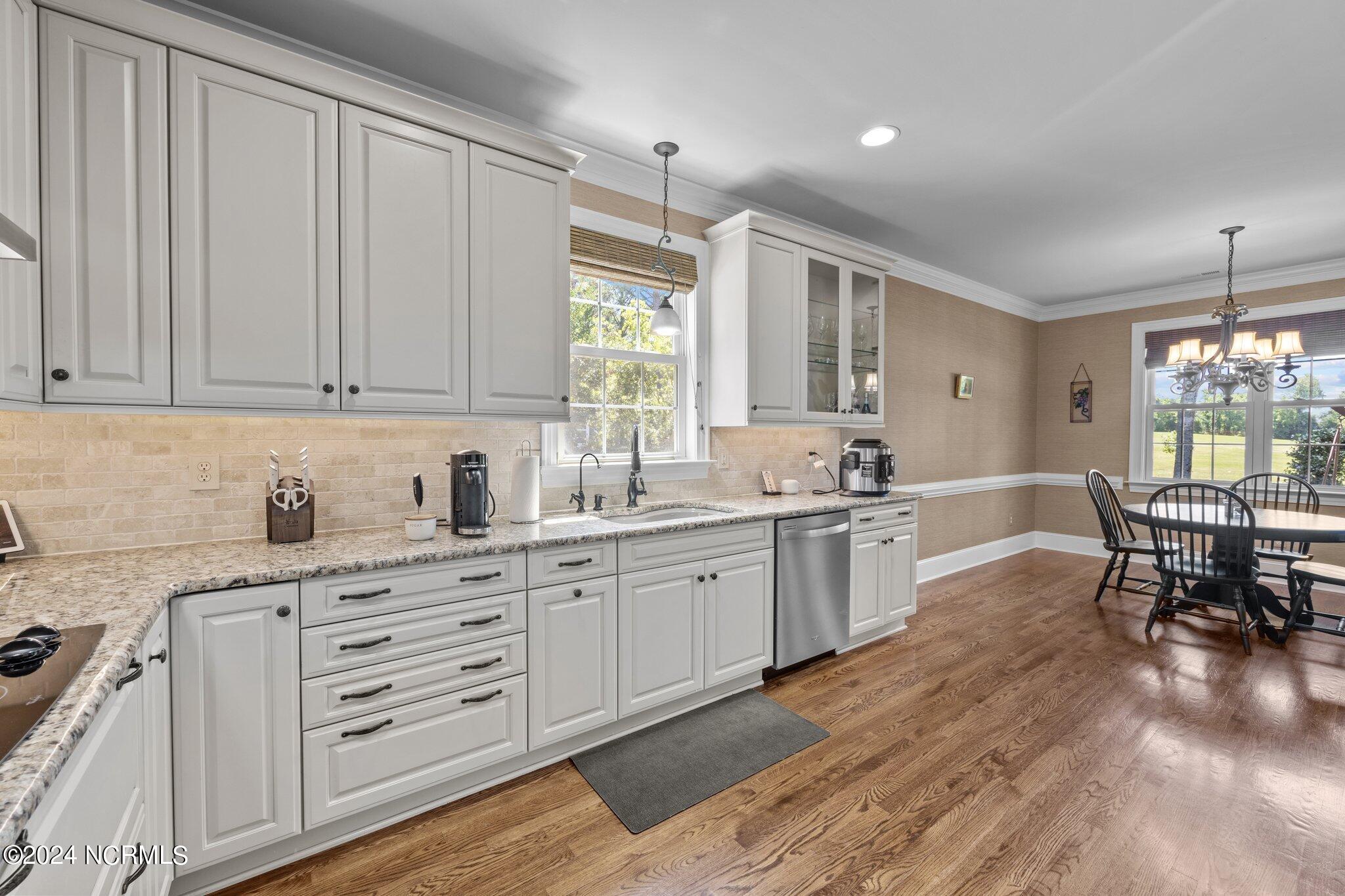 121 Emmen Road New Bern, NC 28562 - Photo 20 of 62 20-web-or-mls-470A0794