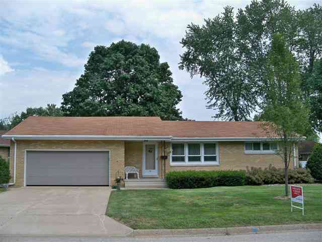 801 Sunset Road Morton, IL 61550 - Photo 1 of 13 Gallery Image 1