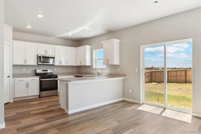 $499,900 | 48165 Shetland Drive, Bennett, CO 80102